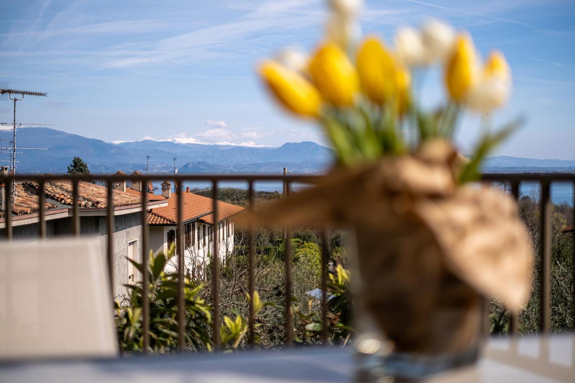 Il Lago Dei Sogni - Stupenda Vista Lago E Colline Barcuzzi エクステリア 写真
