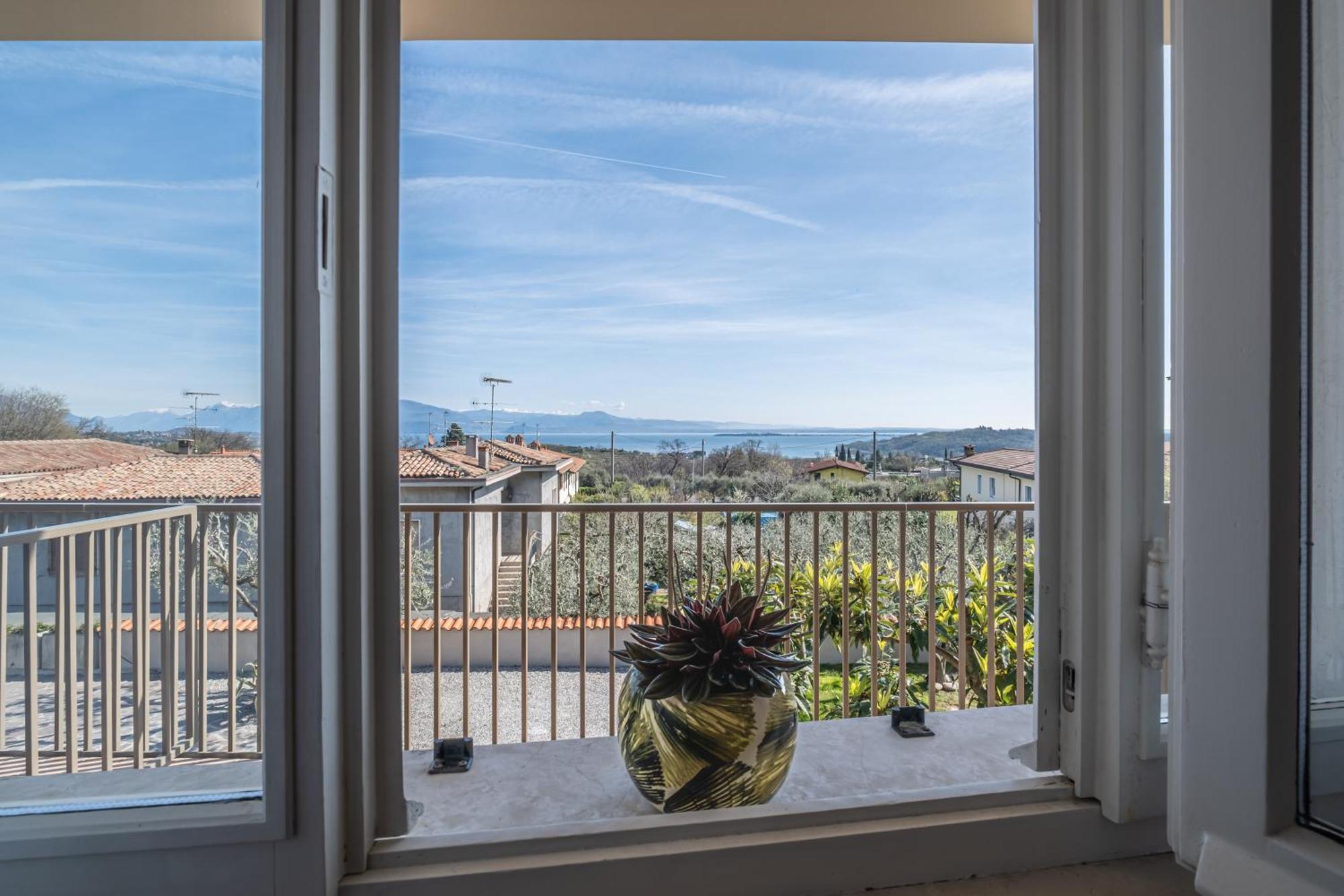 Il Lago Dei Sogni - Stupenda Vista Lago E Colline Barcuzzi エクステリア 写真